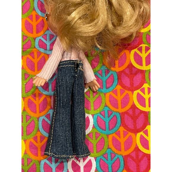 Bratz Kidz Cloe Doll Pink Top Jeans 7" - Picture 5 of 6